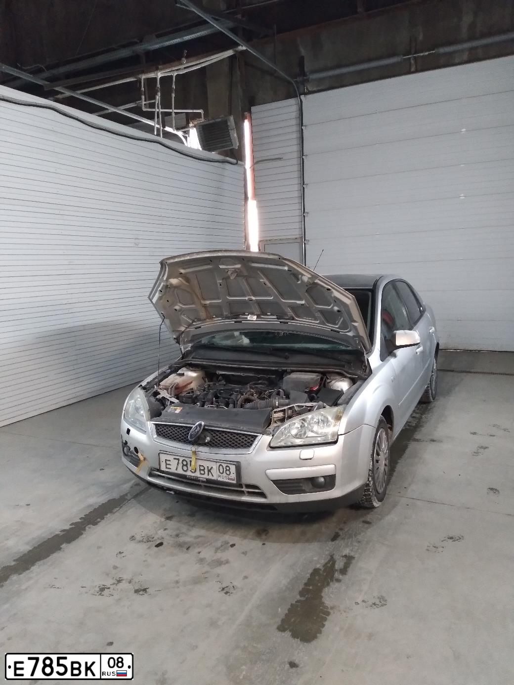 Фото автомобиля FORD FOCUS, 2006 — госномер А989ОЕ08