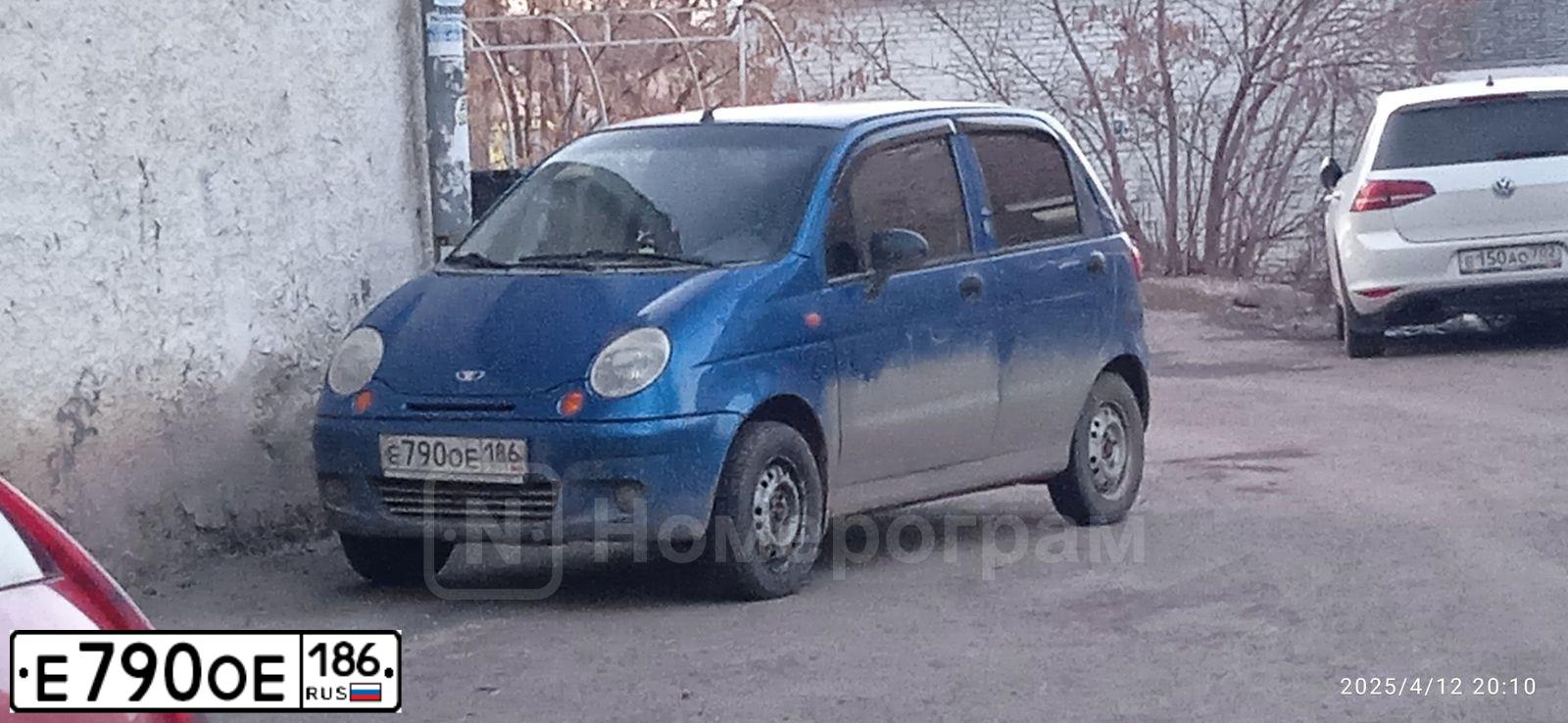 Фото автомобиля DAEWOO MATIZ, 2011 — госномер Е790ОЕ186. Цвет: Глазурно-синий