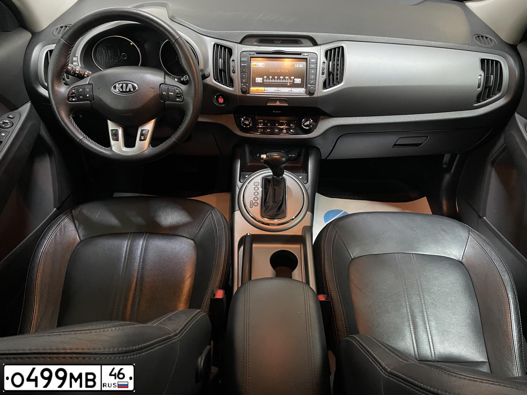 Фото автомобиля KIA SPORTAGE, 2015 — госномер О499МВ46. Цвет: СЕРЫЙ
