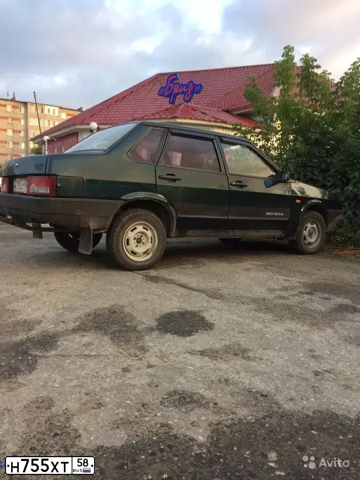 Фото автомобиля LADA 2109 SAMARA, 2003 — госномер Н755ХТ58. Цвет: ТЕМНО-ЗЕЛЕНЫЙ