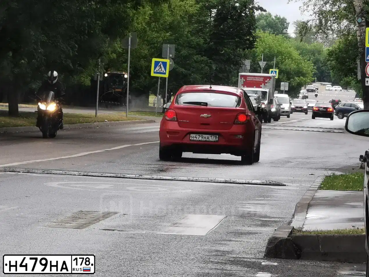 Фото автомобиля CHEVROLET CRUZE, 2012 — госномер Н479НА178. Цвет: КРАСНЫЙ