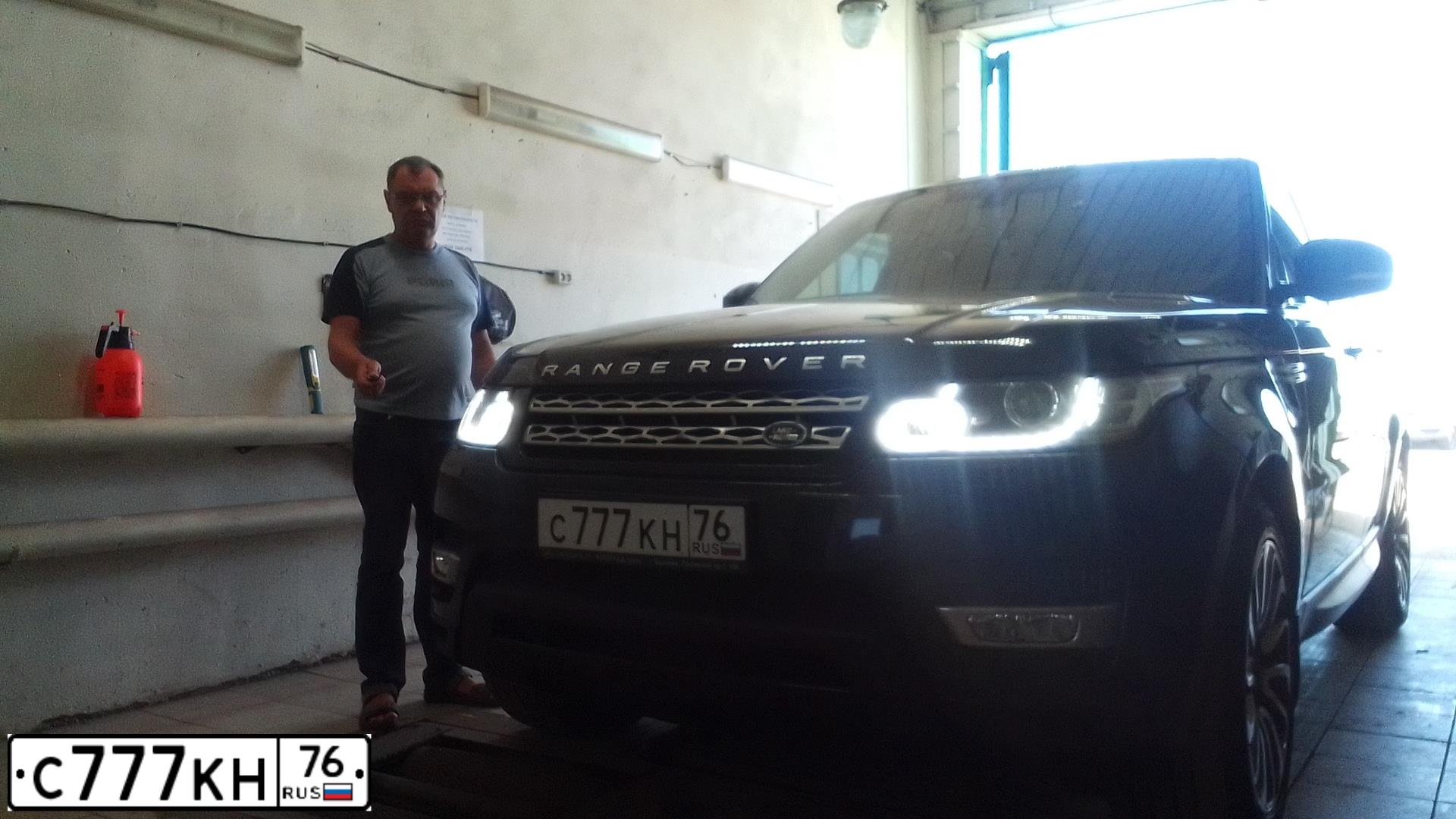 Фото автомобиля LANDROVER RANGE ROVER SPORT, 2013 — госномер С777КН76. Цвет: ЧЕРНЫЙ