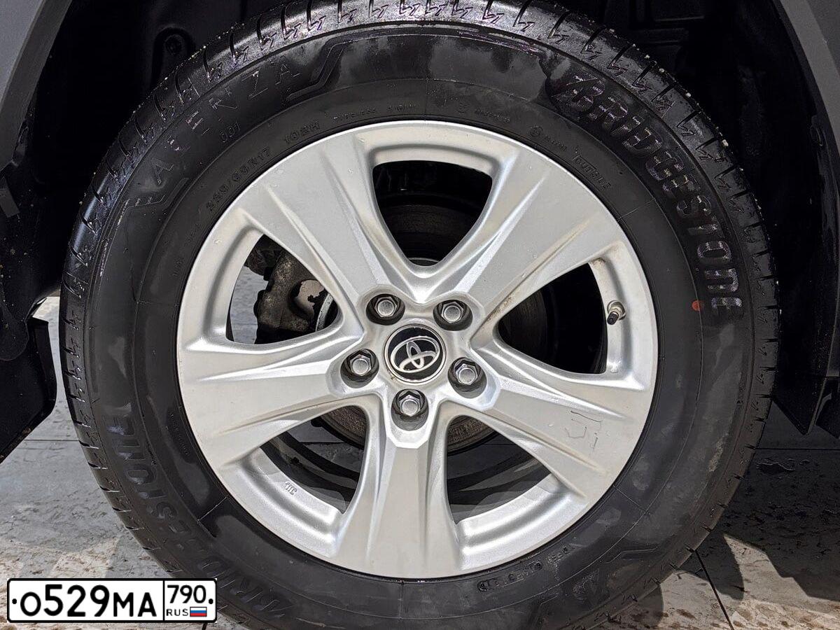 Фото автомобиля TOYOTA RAV4 МХАА52L RNFХВХ, 2021 — госномер А442РС67. Цвет: ЧЕРНЫЙ