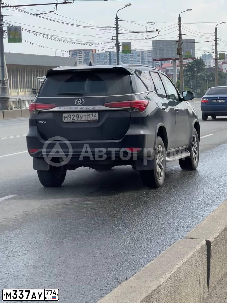 Фото автомобиля KIA SPECTRA, 2007 — госномер М337АУ774. Цвет: ЧЕРНЫЙ ЖЕМЧУГ