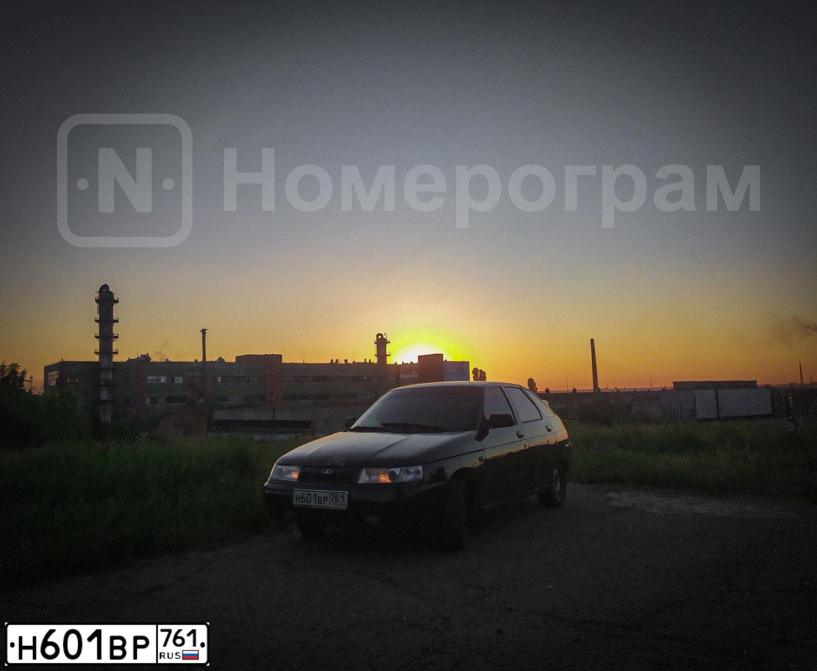Фото автомобиля LADA 2112, 2005 — госномер Н601ВР761. Цвет: ТЕМНО-ЗЕЛЕНЫЙ