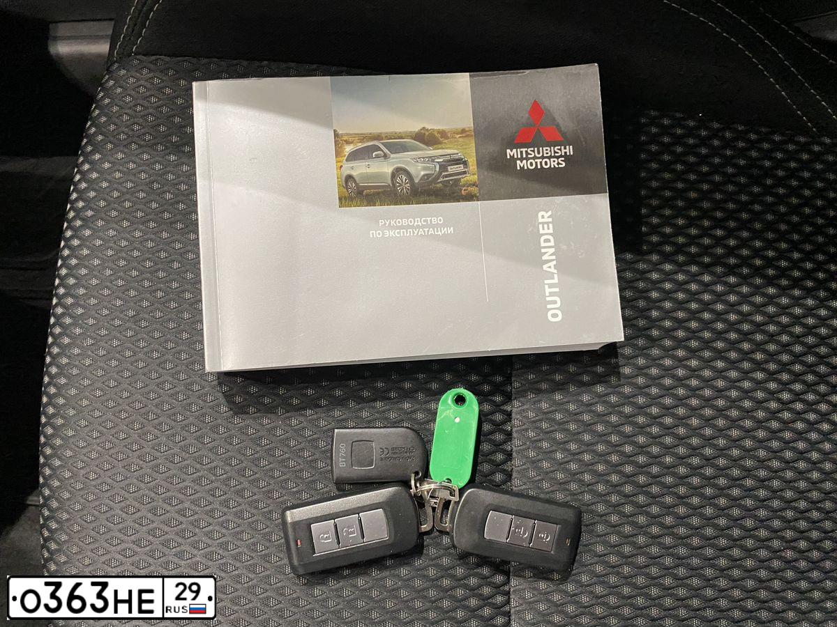 Фото автомобиля MITSUBISHI OUTLANDER, 2021 — госномер Х891МС37. Цвет: ЧЕРНЫЙ