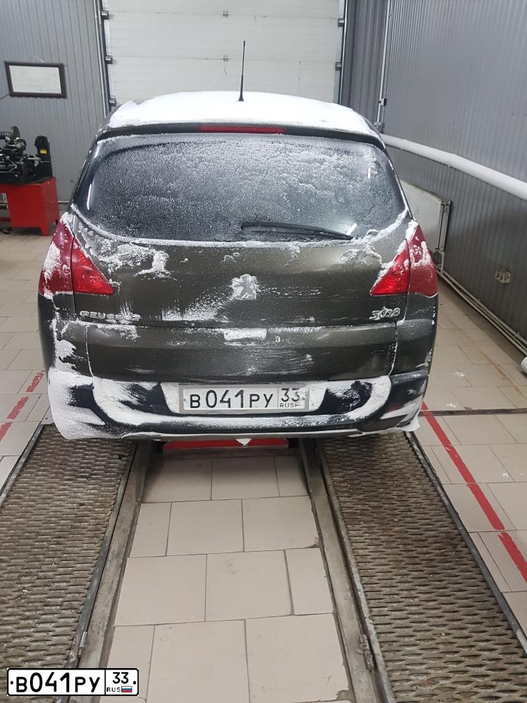 Фото автомобиля PEUGEOT 3008, 2011 — госномер В041РУ33. Цвет: КОРИЧНЕВЫЙ