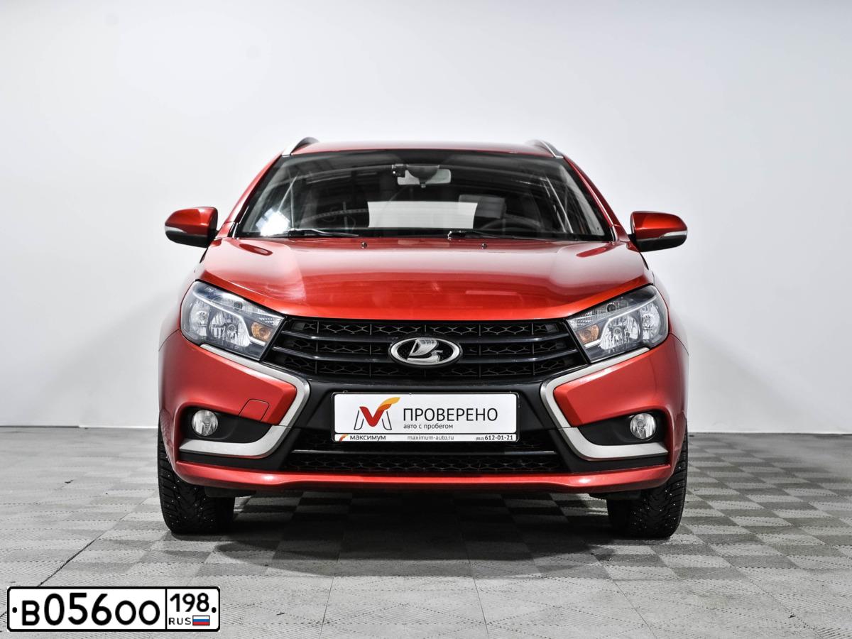Фото автомобиля LADA VESTA, 2019 — госномер В056ОО198. Цвет: КРАСНЫЙ