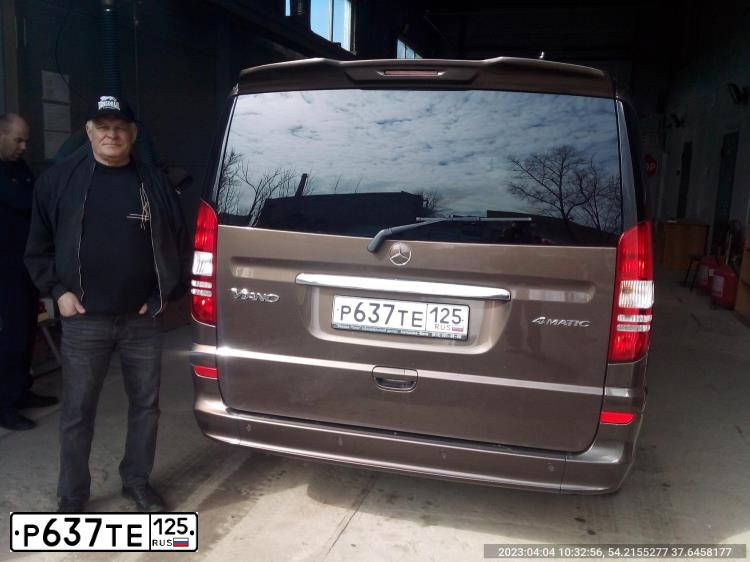 Фото автомобиля MERCEDES VIANO, 2013 — госномер О109ВХ178. Цвет: Коричневый