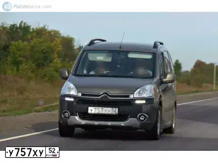 Фото автомобиля CITROEN SPACETOURER, 2020 — госномер В808ЕС252. Цвет: Белый