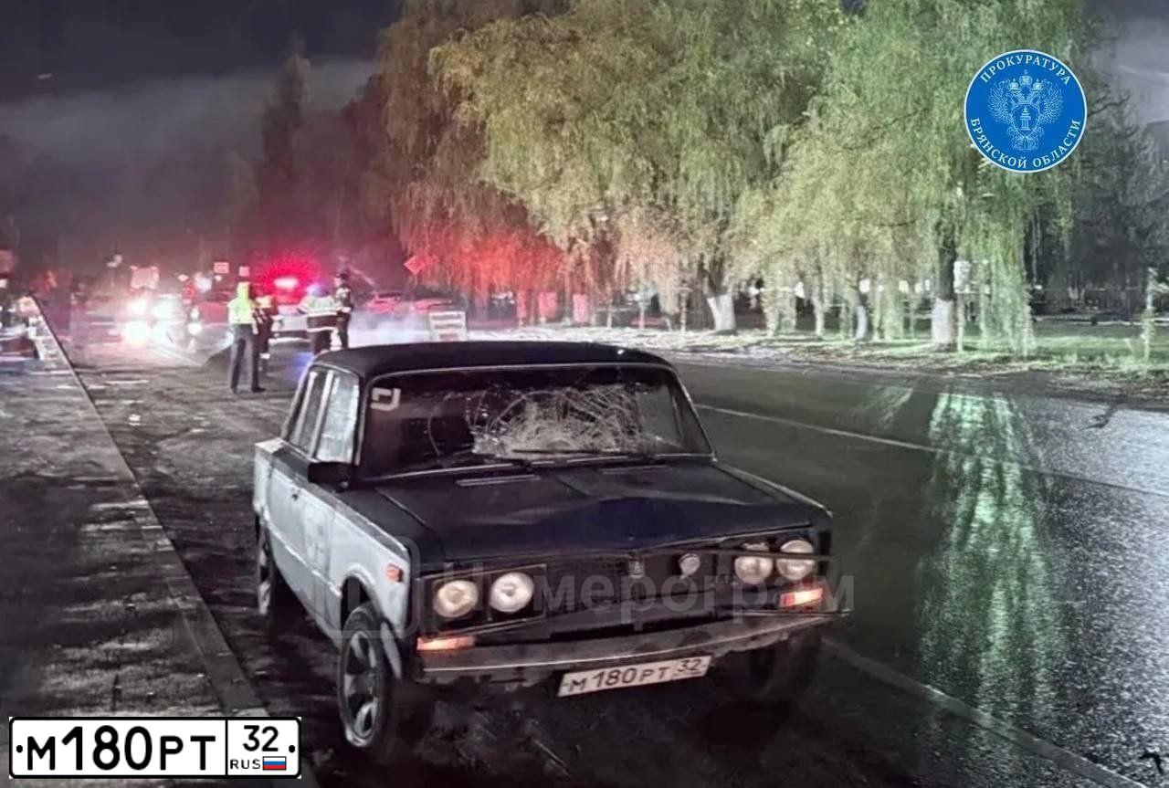 Фото автомобиля LADA 2106, 1999 — госномер М180РТ32. Цвет: СИНИЙ