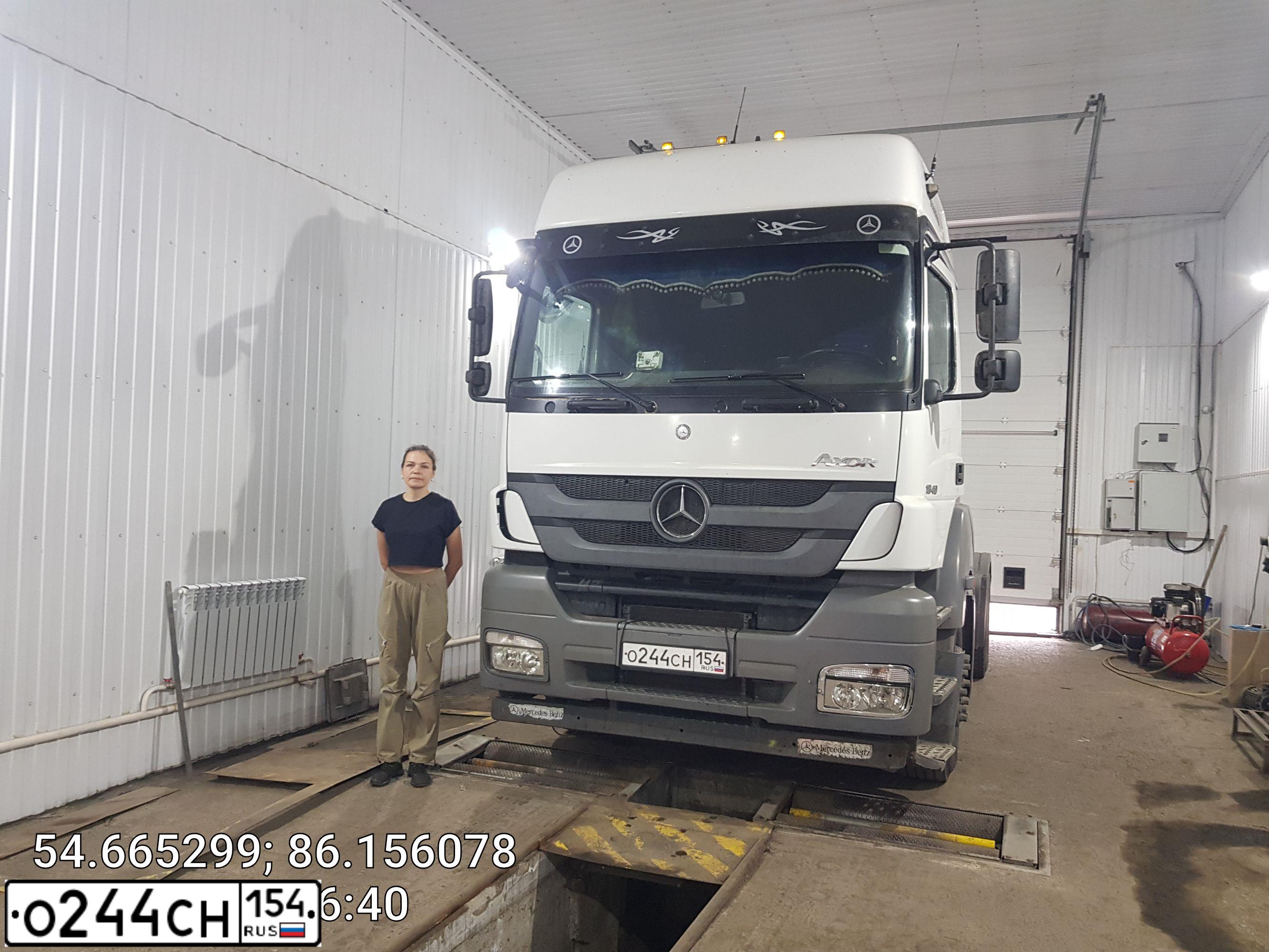 Фото автомобиля MERCEDES AXOR, 2018 — госномер О244СН154. Цвет: Белый