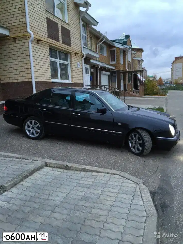Фото автомобиля SUBARU OUTBACK, 2007 — госномер О600АН11. Цвет: СЕРЫЙ