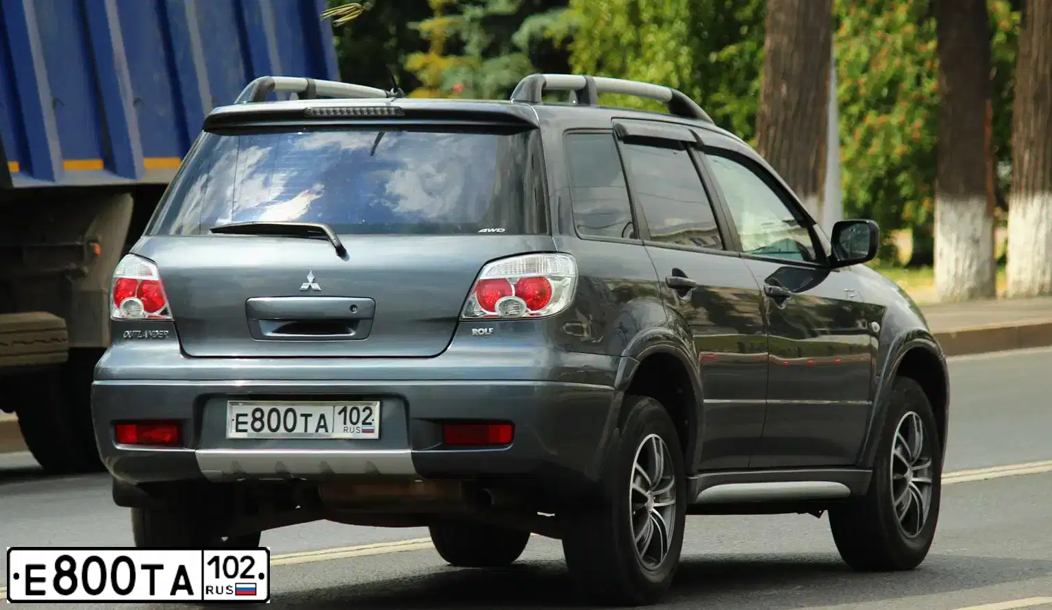 Фото автомобиля LADA 1119 KALINA, 2007 — госномер Е451ВМ702. Цвет: БЕЖЕВО-СЕРЫЙ