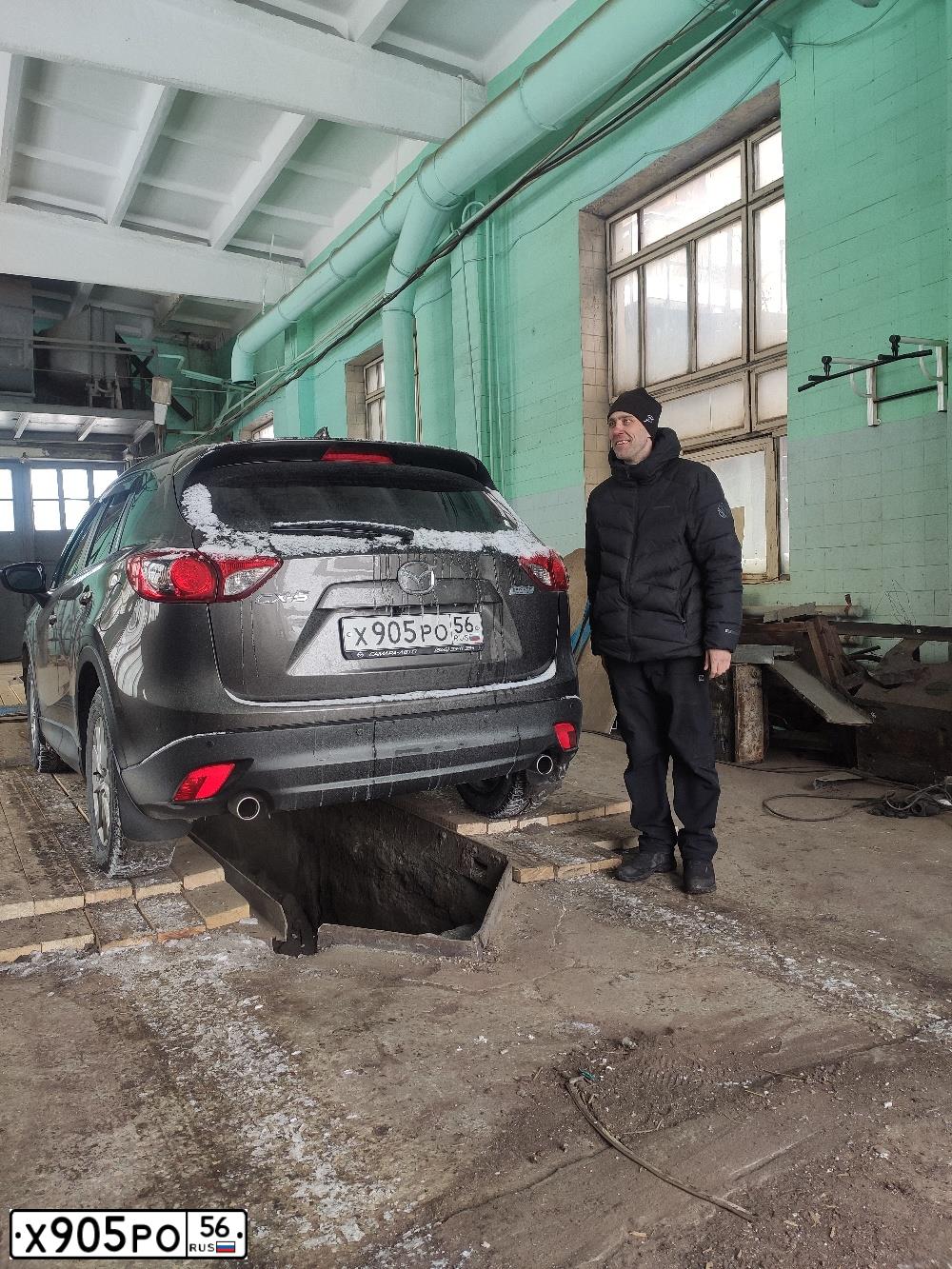 Фото автомобиля MAZDA CX-5, 2016 — госномер В164ВУ18. Цвет: Коричневый