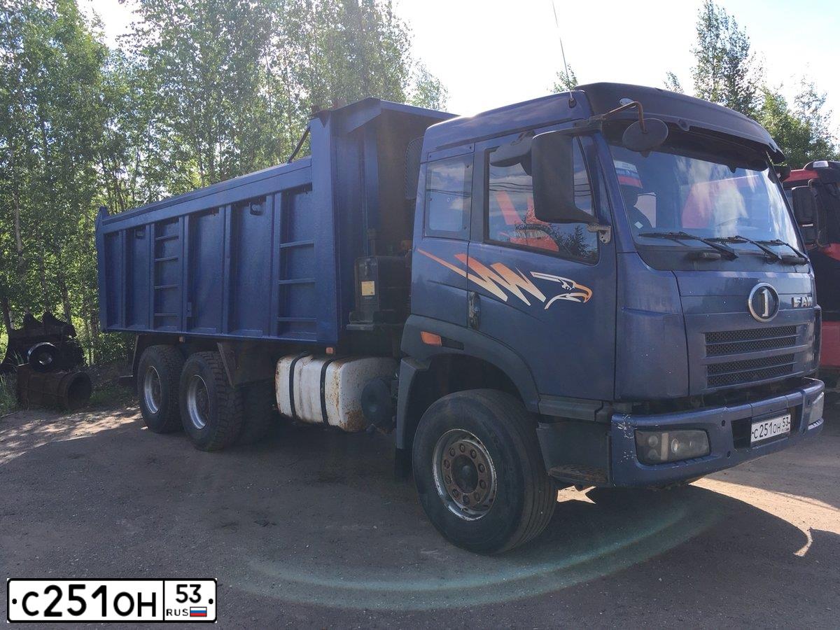 Фото автомобиля FAW 325 /6X4/, 2012 — госномер Р467СР750. Цвет: СИНИЙ