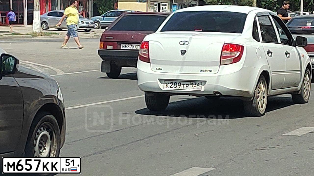 Фото автомобиля HYUNDAI SONATA, 2003 — госномер Р611СК70