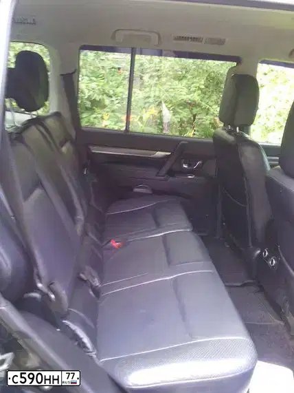 Фото автомобиля MITSUBISHI PAJERO, 2011 — госномер С590НН77. Цвет: ЧЕРНЫЙ