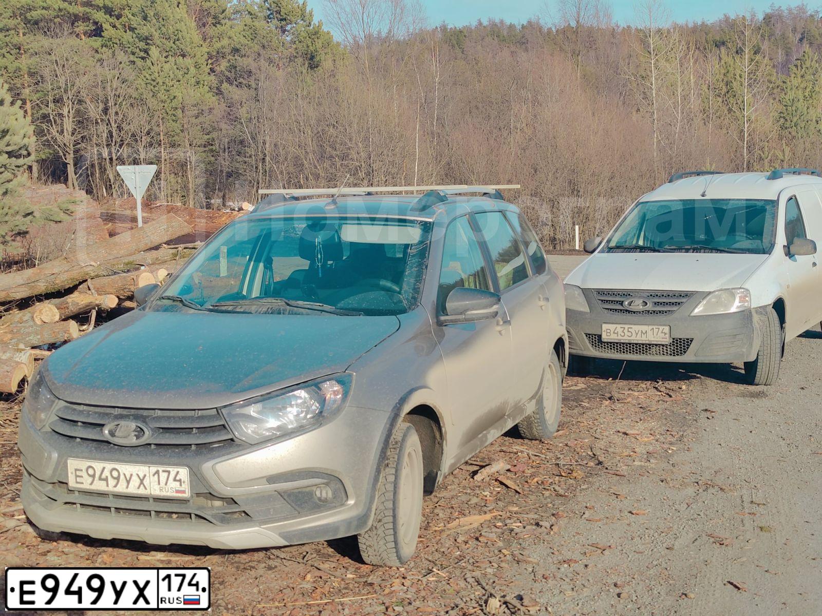Фото автомобиля LADA 2112, 2007 — госномер Т565ЕВ774. Цвет: СВЕТЛО-СЕРЕБРИСТЫЙ МЕТАЛЛ