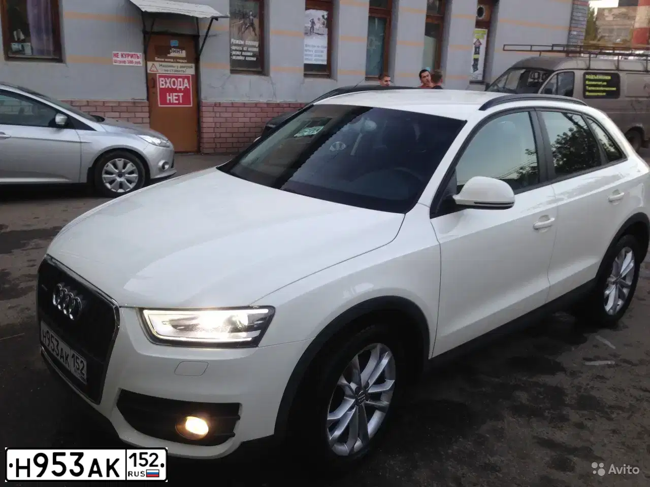 Фото автомобиля AUDI Q3, 2013 — госномер В300РК43. Цвет: БЕЛЫЙ