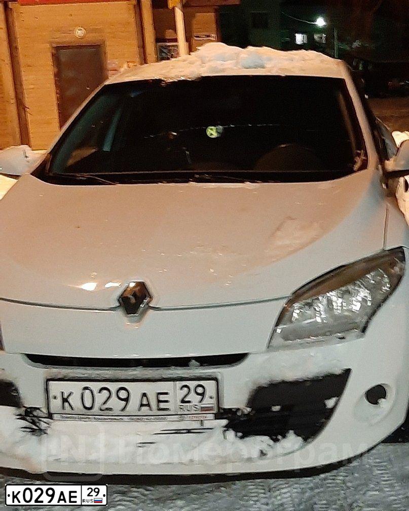 Фото автомобиля VAZ 2107 LADA, 2004 — госномер К029АЕ29. Цвет: СИНИЙ