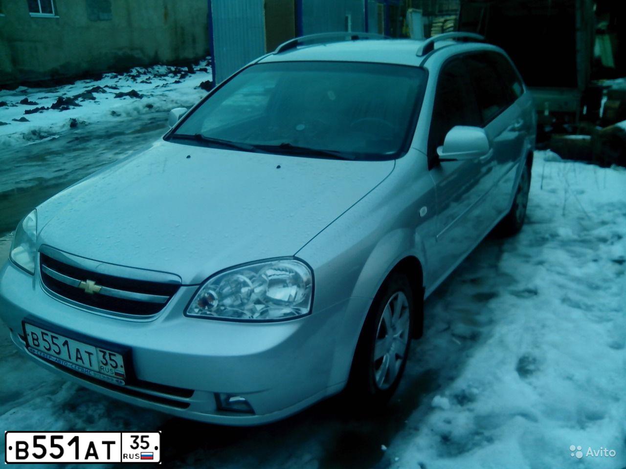 Фото автомобиля CHEVROLET LACETTI, 2010 — госномер В551АТ35. Цвет: Серебристый