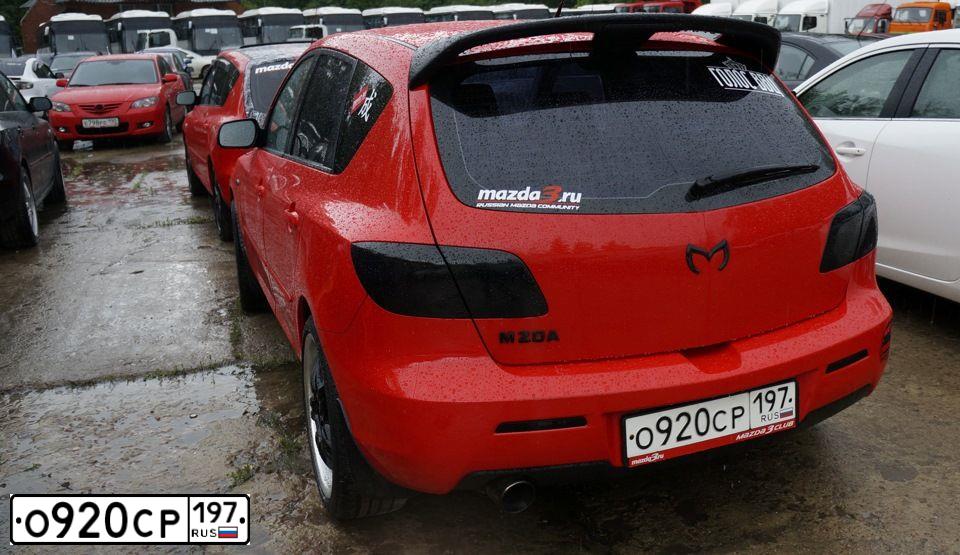Фото автомобиля MAZDA 3, 2007 — госномер О920СР197. Цвет: КРАСНЫЙ