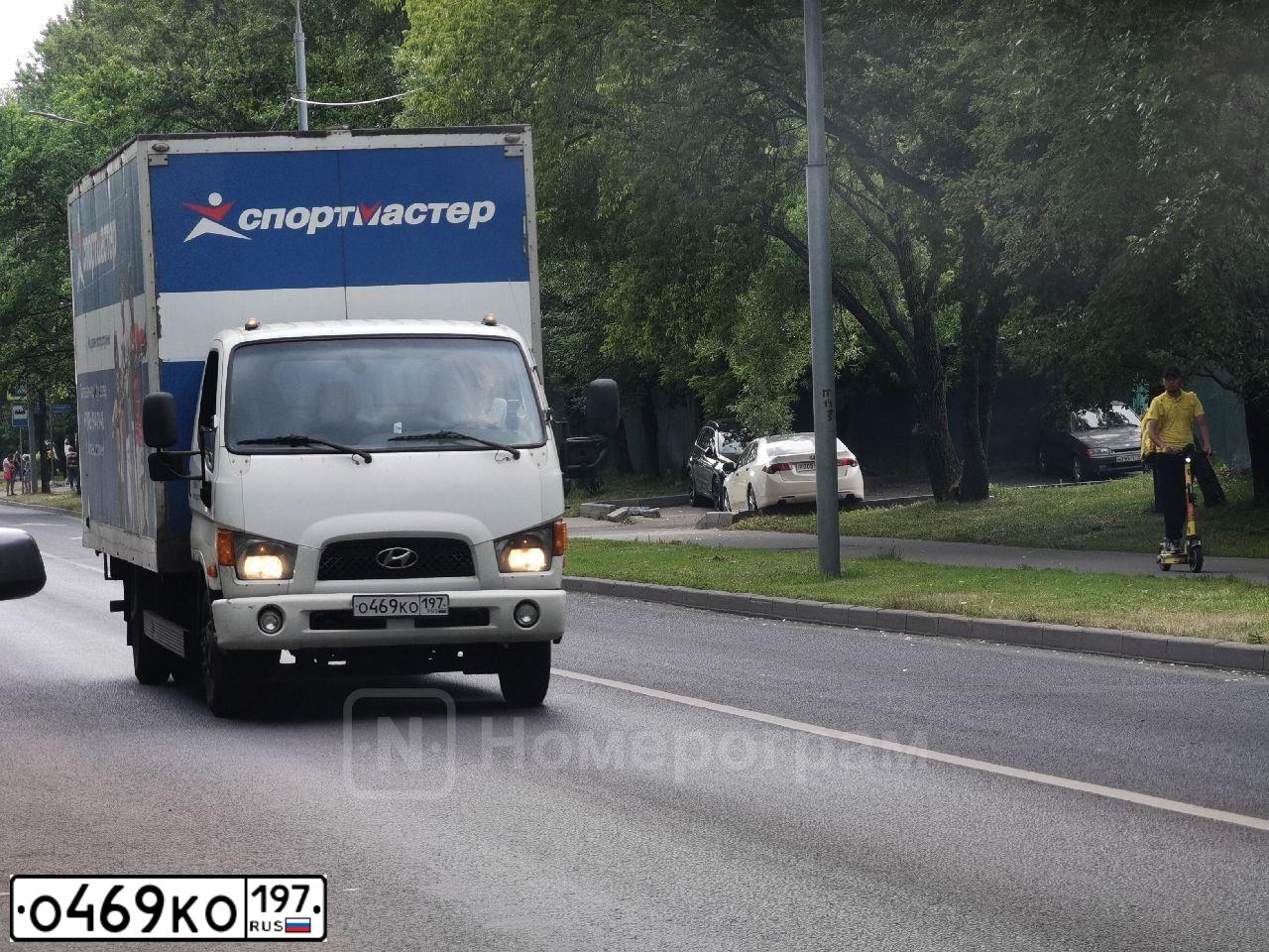 Фото автомобиля (MAN) 28186-0000010-12, 2010 — госномер О469КО197. Цвет: Белый
