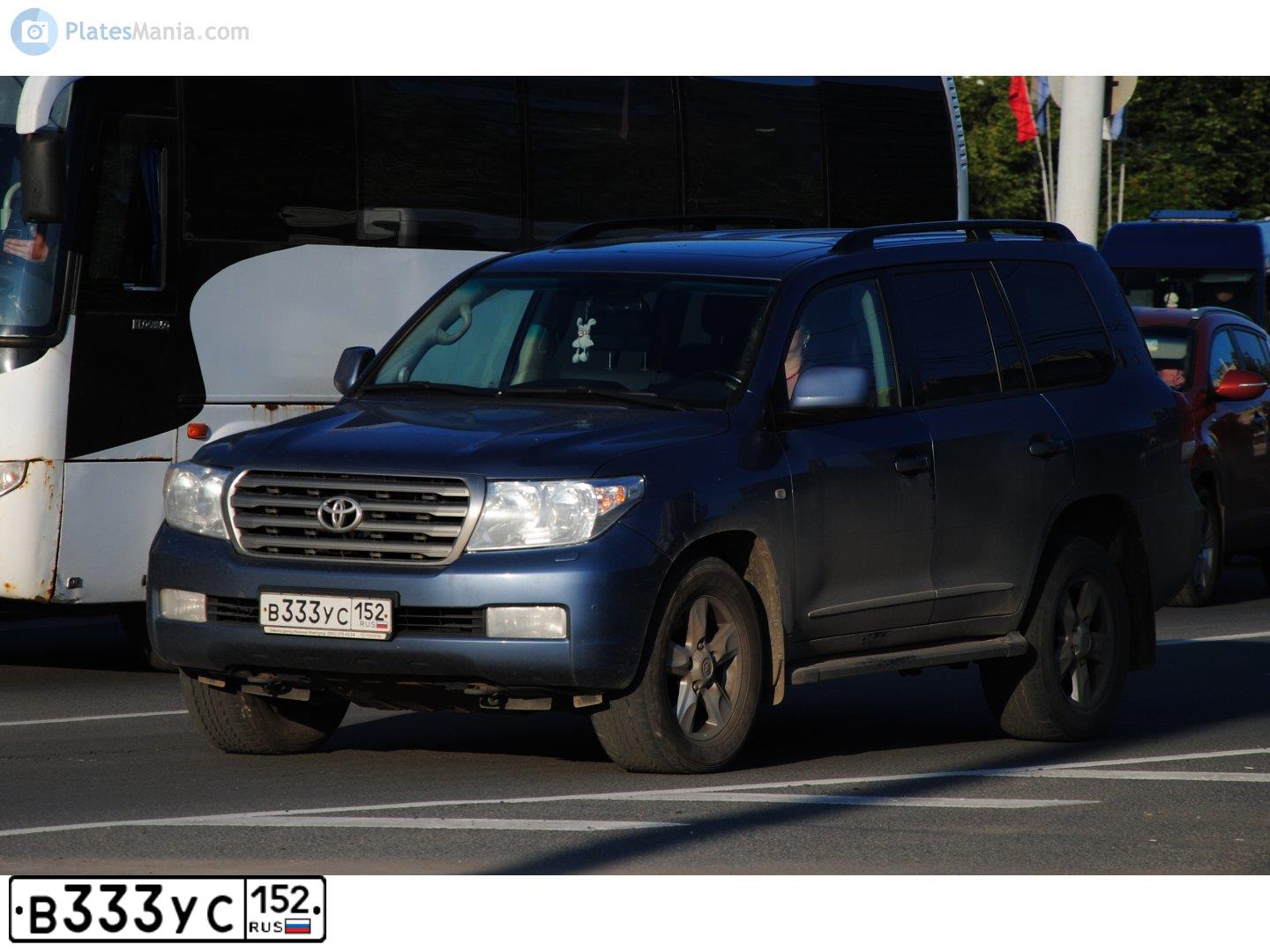 Фото автомобиля TOYOTA LANDCRUISER 200, 2010 — госномер В333УС152. Цвет: СЕРО-СИНИЙ