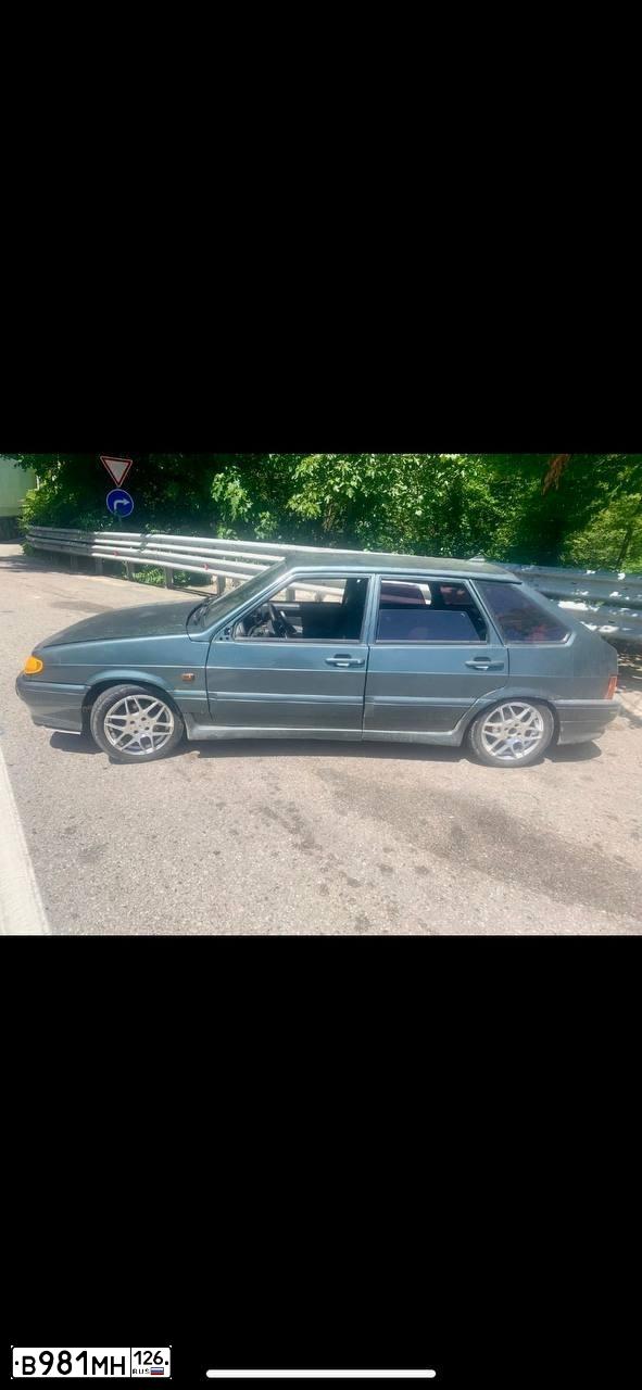 Фото автомобиля LADA 2114 SAMARA, 2008 — госномер В981МН126. Цвет: СЕРО-СИНЕ ЗЕЛЕНЫЙ
