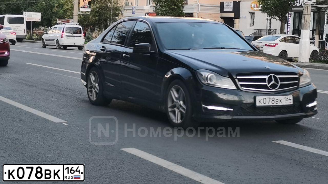 Фото автомобиля MERCEDES C-KLASSE, 2011 — госномер К950КМ21. Цвет: ЧЕРНЫЙ