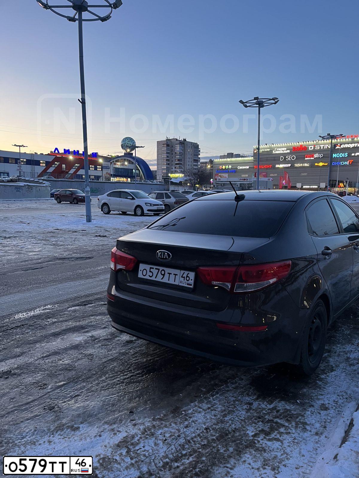 Фото автомобиля KIA RIO, 2017 — госномер О579ТТ46. Цвет: Коричневый