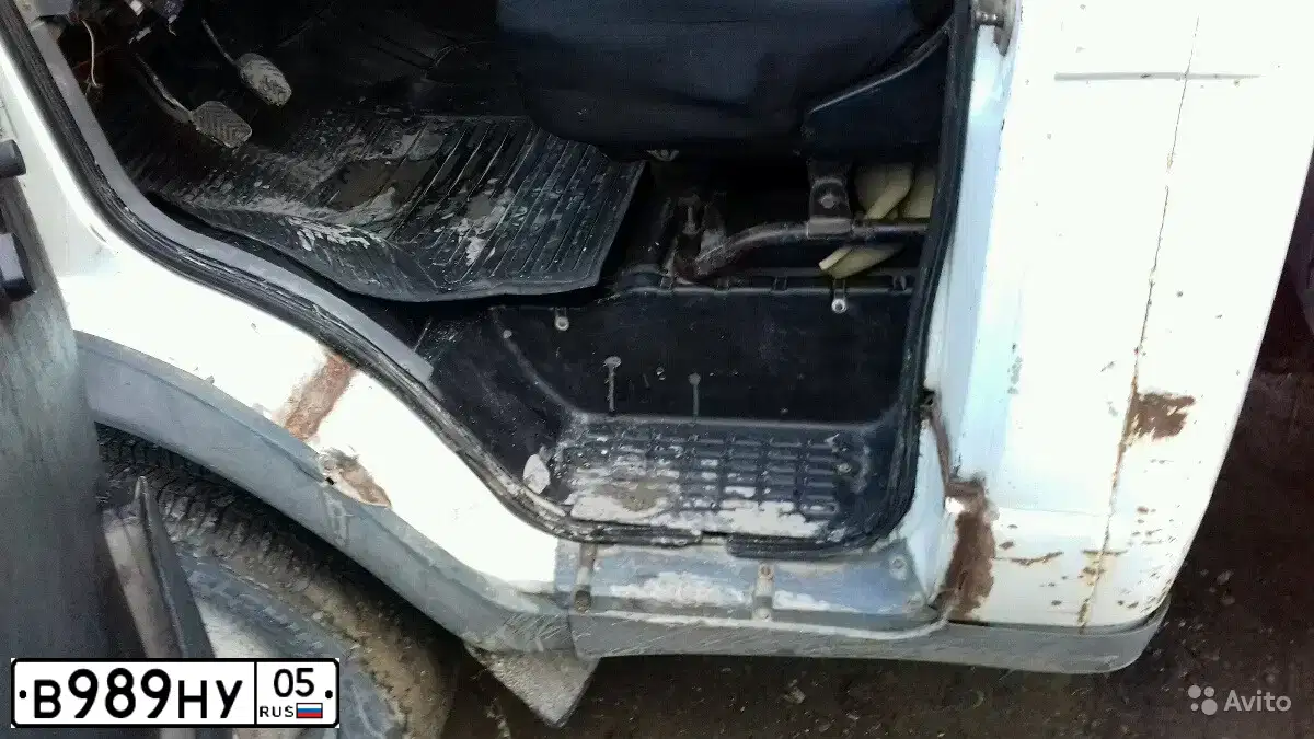 Фото автомобиля GAZ 3302 EL, 2004 — госномер В989НУ05. Цвет: Белый