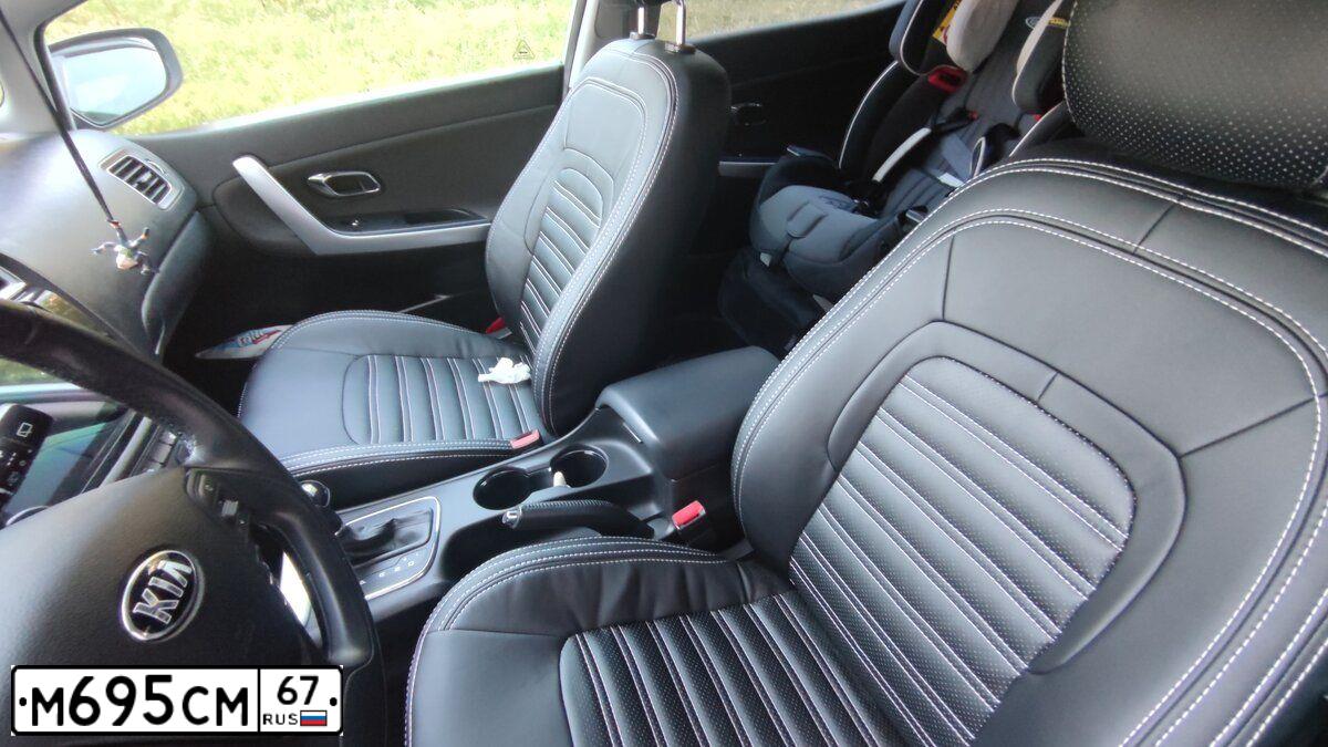 Фото автомобиля KIA CEE'D, 2015 — госномер У904МР761. Цвет: Серебристый