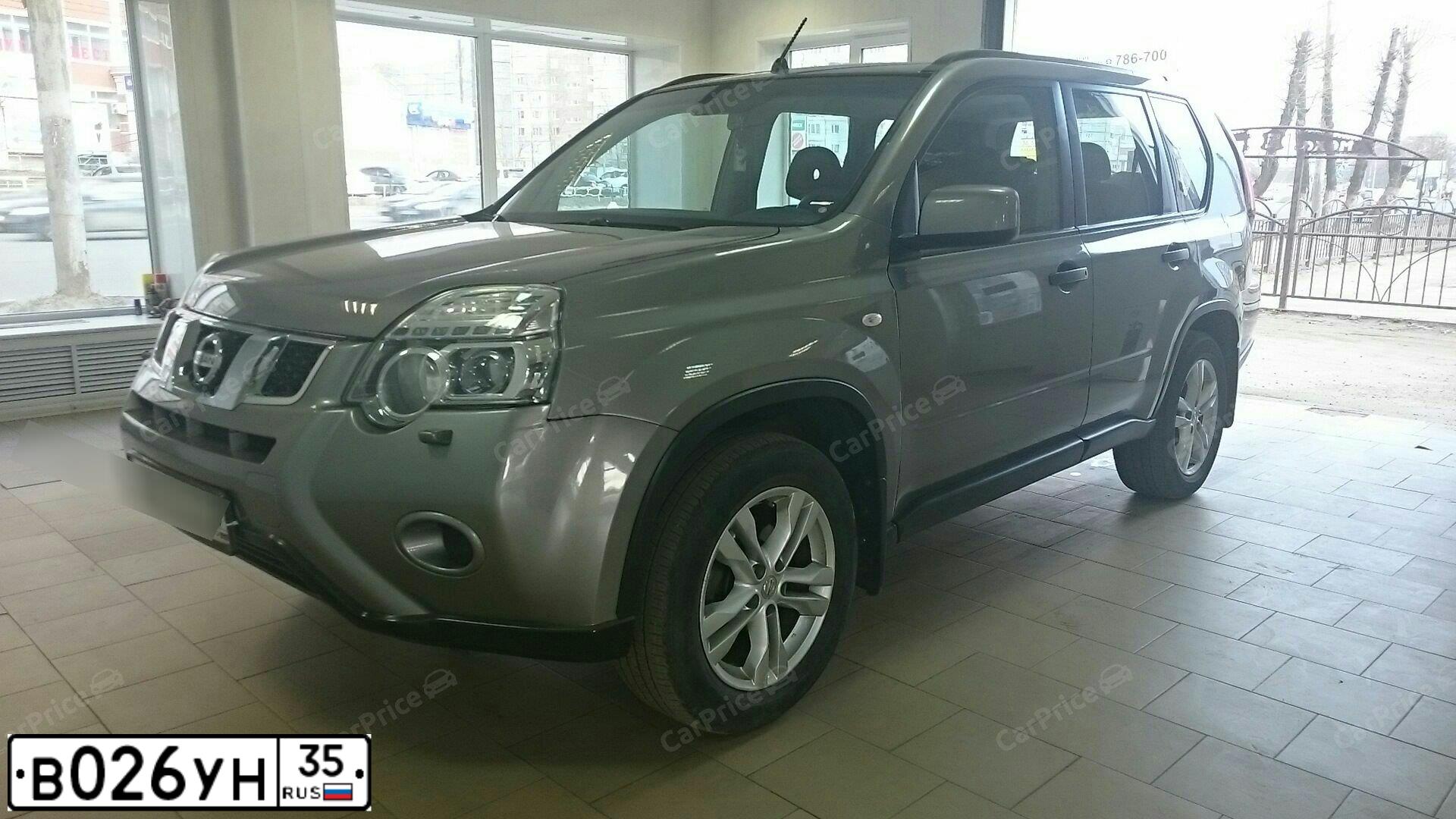 Фото автомобиля NISSAN X-TRAIL, 2012 — госномер М972УС35. Цвет: СЕРЫЙ
