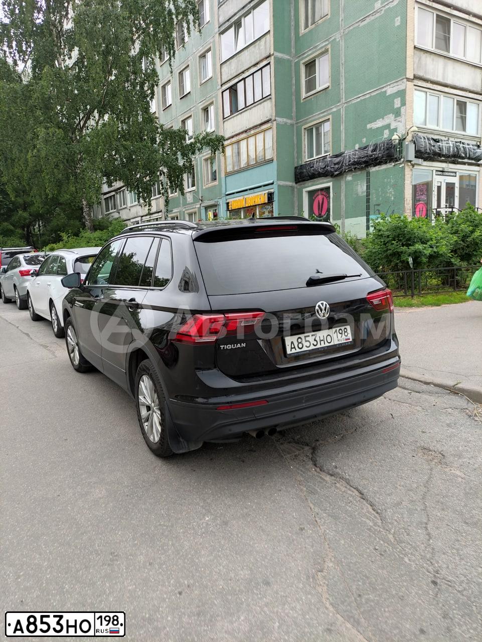 Фото автомобиля VOLKSWAGEN TIGUAN, 2019 — госномер А853НО198. Цвет: ЧЕРНЫЙ