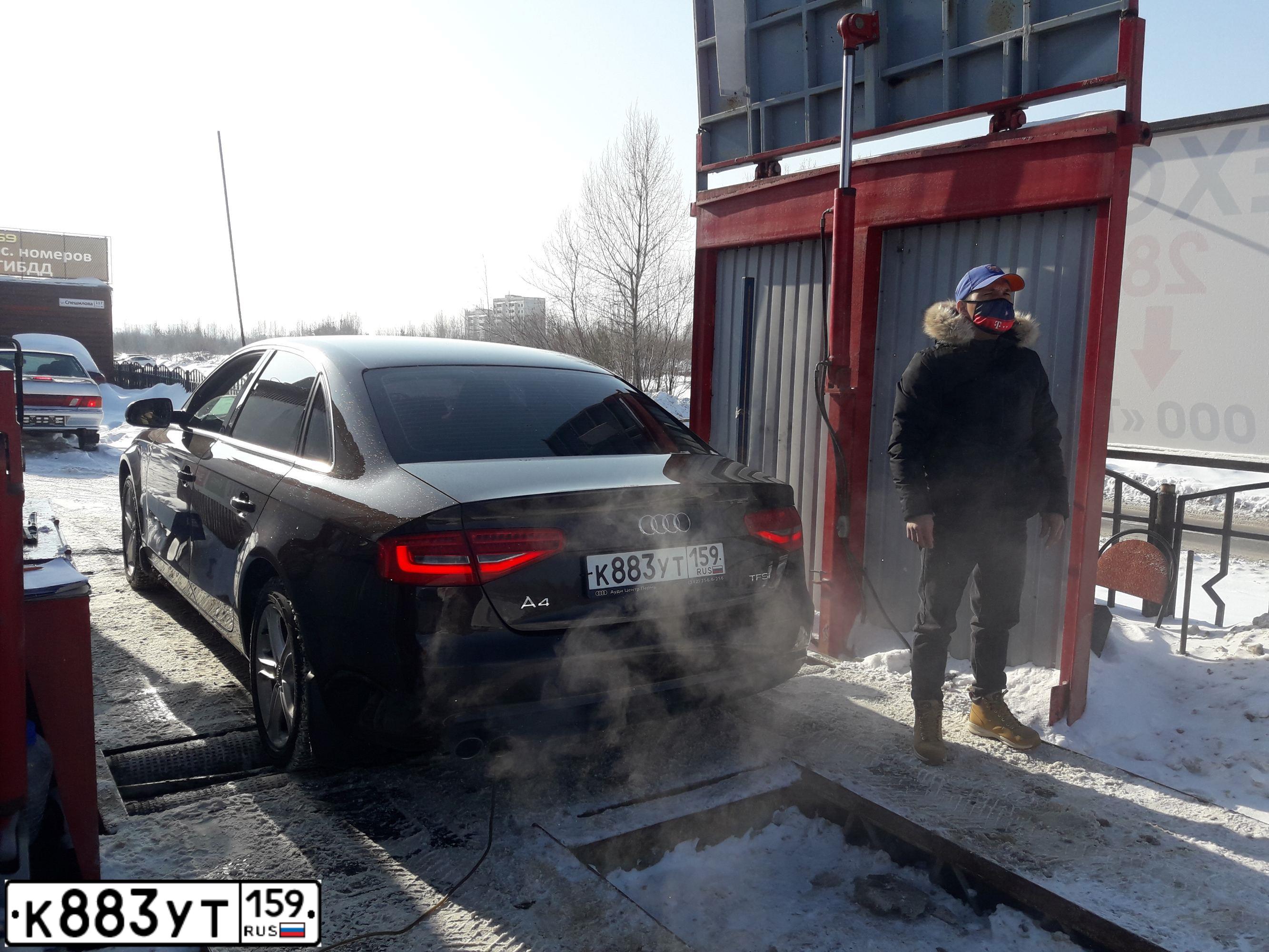 Фото автомобиля AUDI A4, 2013 — госномер К883УТ159. Цвет: КОРИЧНЕВЫЙ