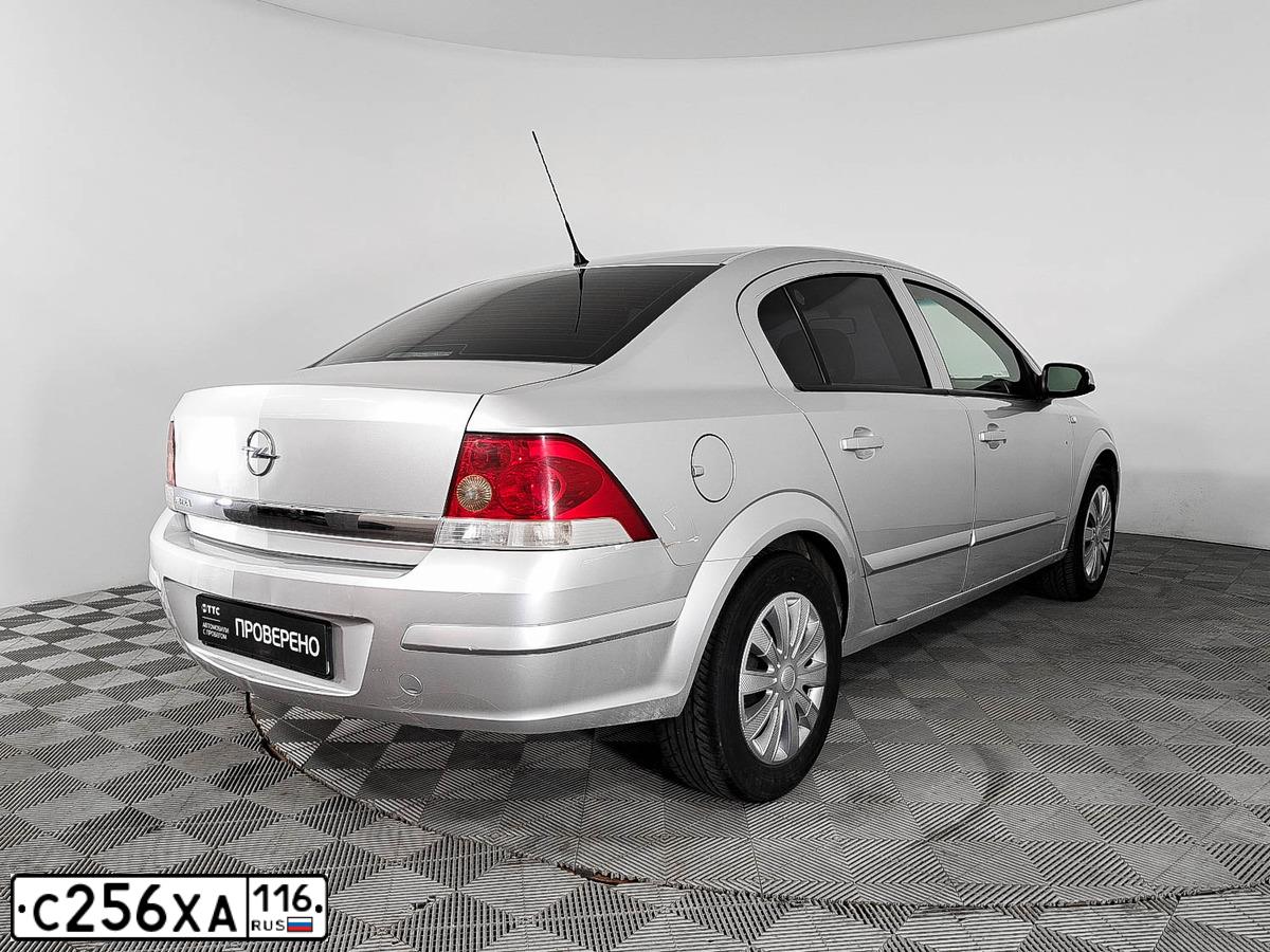 Фото автомобиля OPEL ASTRA, 2008 — госномер Р879ОЕ716. Цвет: Серебристый
