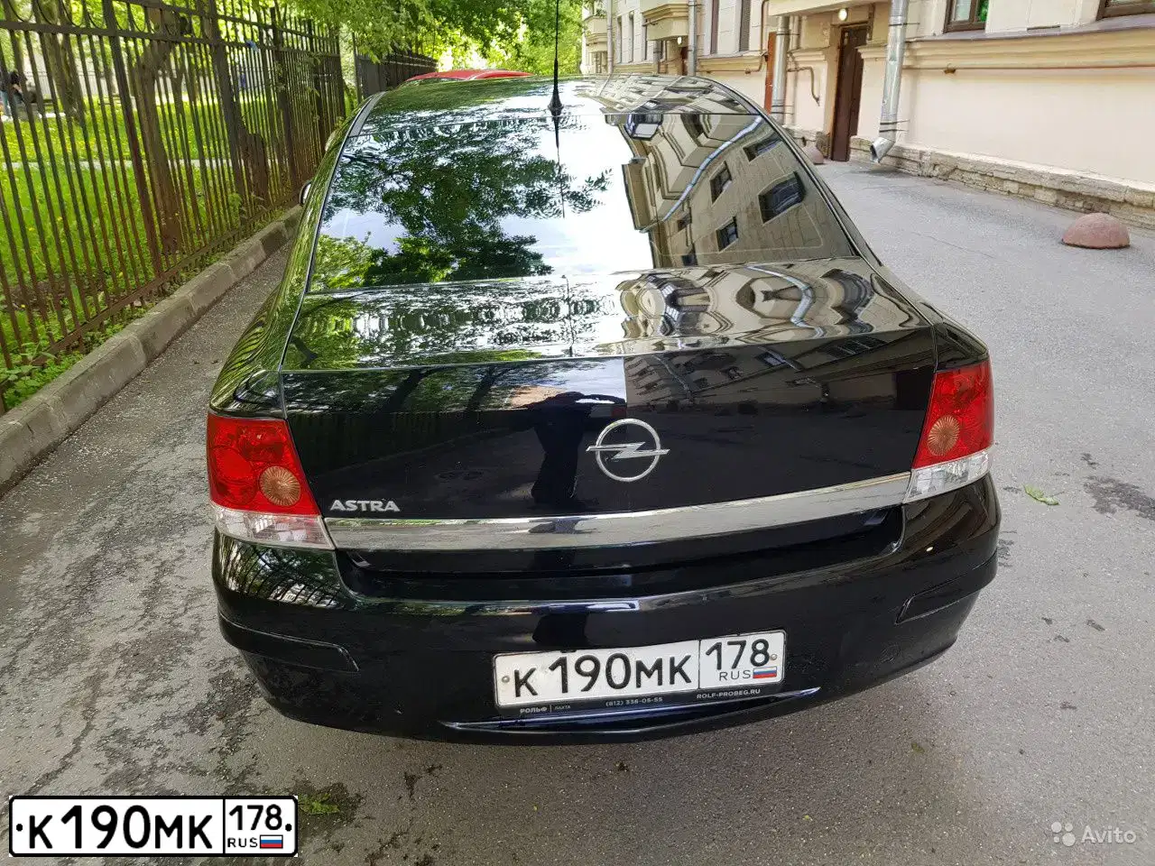 Фото автомобиля OPEL ASTRA, 2011 — госномер К190МК178. Цвет: ЧЕРНЫЙ