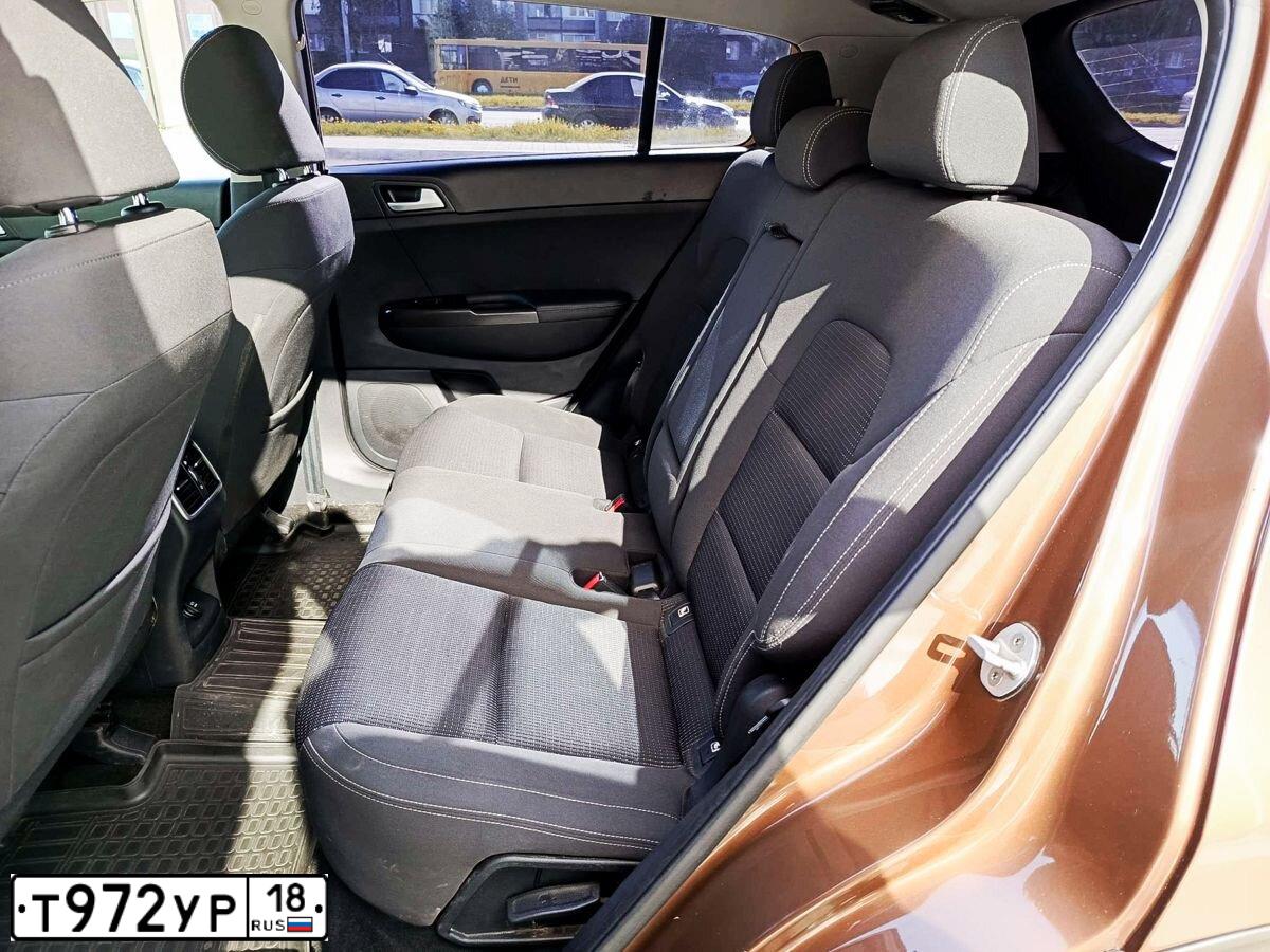 Фото автомобиля KIA SPORTAGE, 2016 — госномер Т797СУ18. Цвет: Коричневый