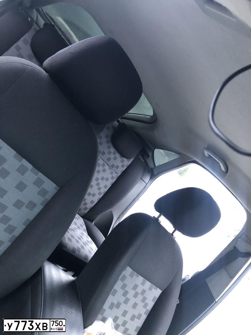 Фото автомобиля FORD FOCUS, 2005 — госномер В082МТ37. Цвет: Белый