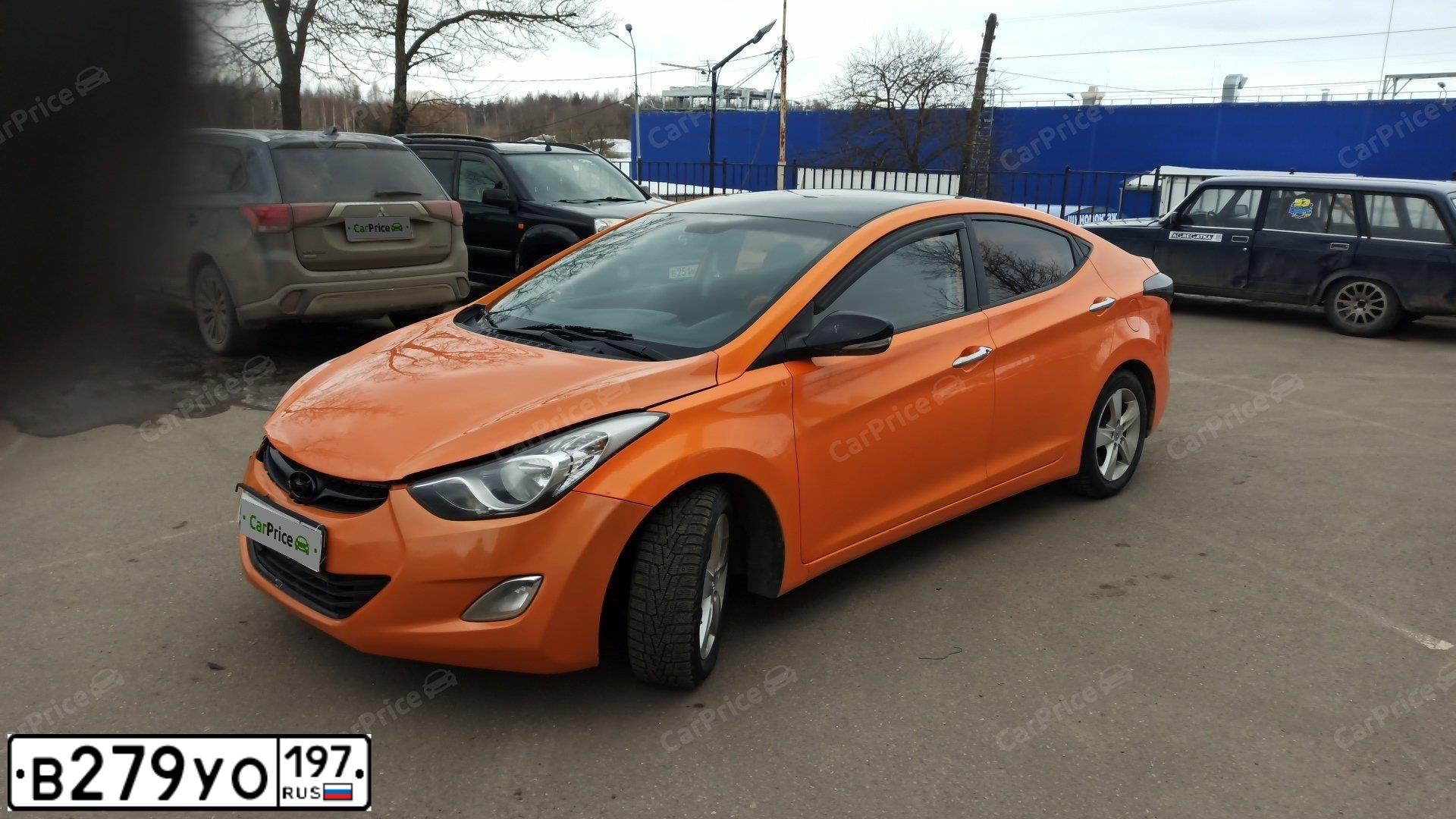 Фото автомобиля HYUNDAI AVANTE, 2011 — госномер М511УО33. Цвет: Оранжевый