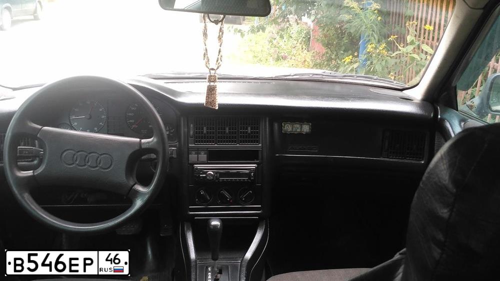 Фото автомобиля AUDI 80, 1988 — госномер В546ЕР46. Цвет: ПЕРЛАМУТРОВО-БЕЖЕВЫЙ