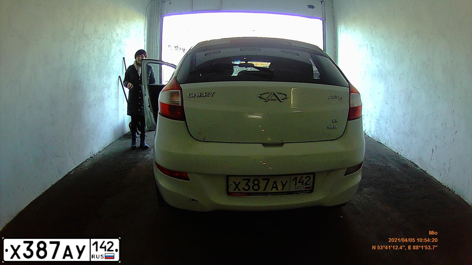 Фото автомобиля CHERY Y BONUS A13, 2012 — госномер Х387АУ142. Цвет: Белый