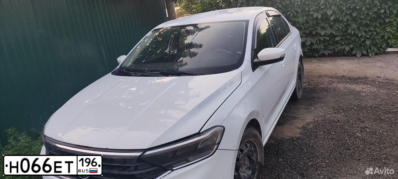 Фото автомобиля VOLKSWAGEN POLO, 2020 — госномер Н066ЕТ196. Цвет: Белый