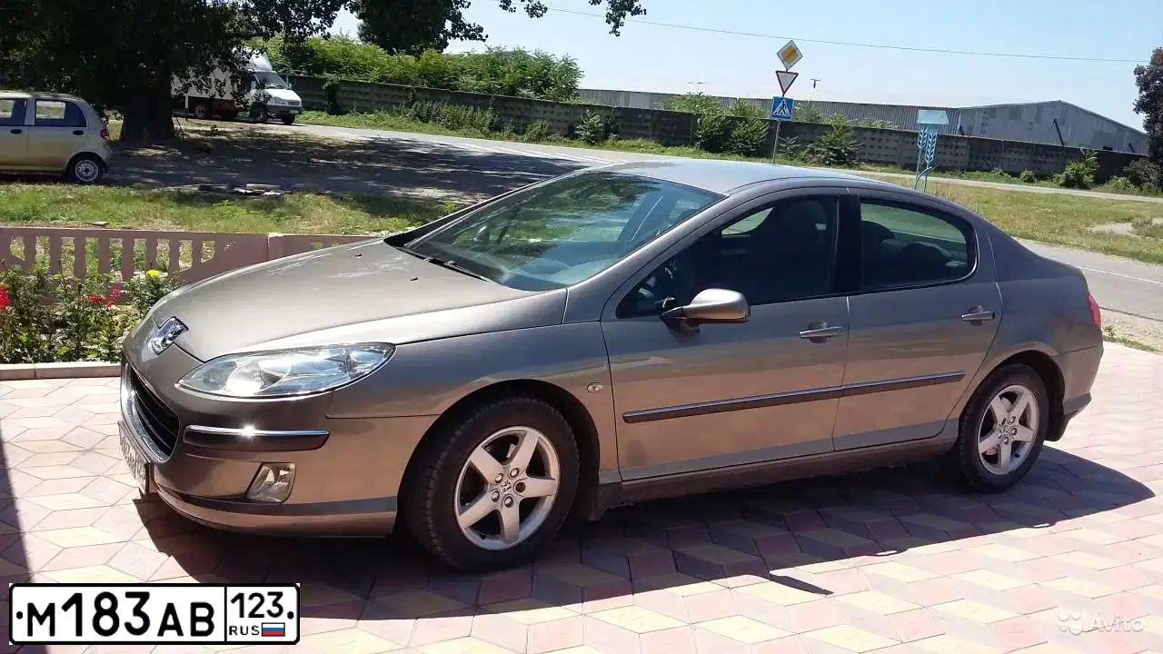 Фото автомобиля KIA CEE'D, 2011 — госномер М163АВ123. Цвет: Серебристый