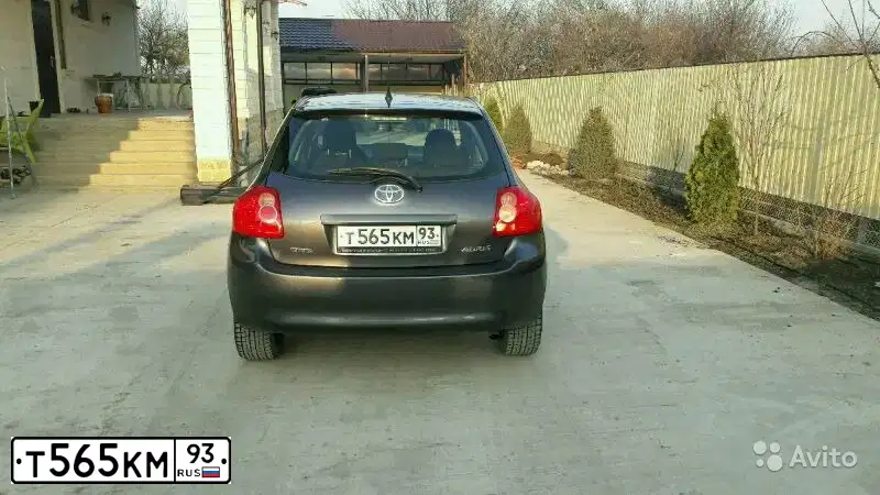 Фото автомобиля TOYOTA AURIS, 2007 — госномер Т656КМ93. Цвет: СЕРЫЙ
