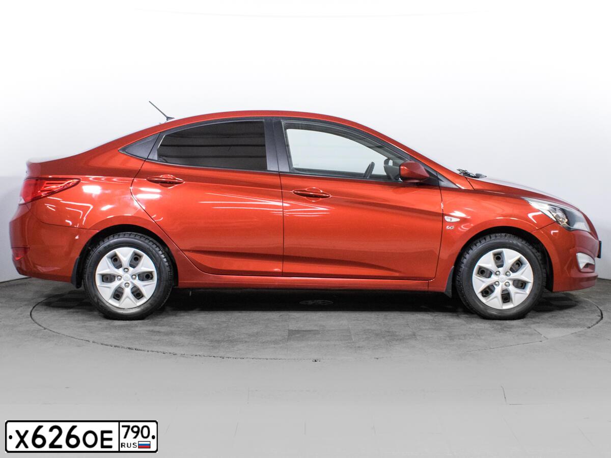 Фото автомобиля HYUNDAI SOLARIS, 2014 — госномер Н483ЕВ181. Цвет: КРАСНЫЙ ГРАНАТ
