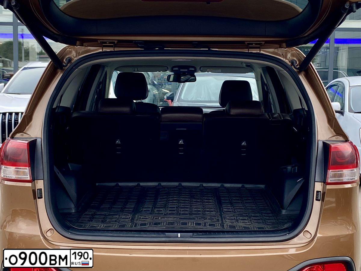 Фото автомобиля MAZDA 6, 2008 — госномер М400НН190. Цвет: Белый