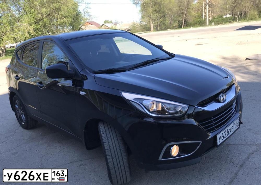 Фото автомобиля HYUNDAI IX35, 2015 — госномер В746МУ156. Цвет: ЧЕРНЫЙ